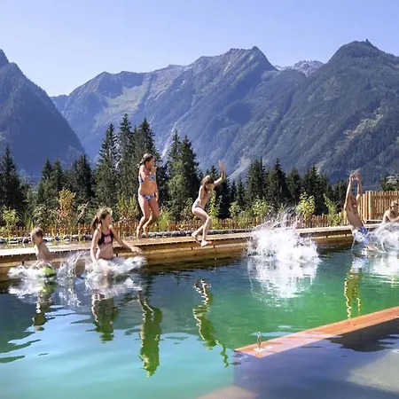 Chalet With Sauna In Neukirchen Am Grossvenediger *