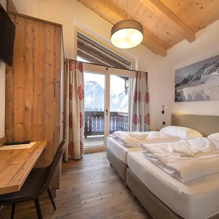 Chalet With Sauna In Neukirchen Am Grossvenediger Dağ evi