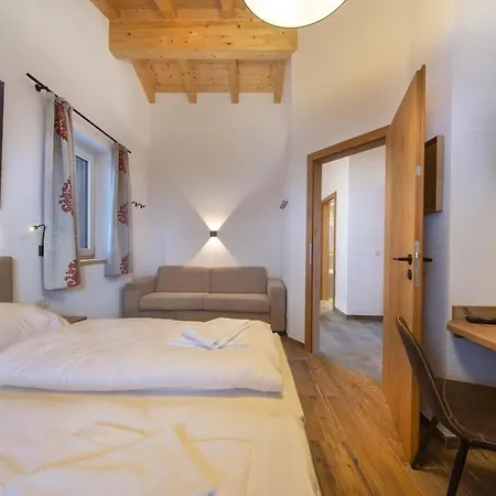 Chalet With Sauna In Neukirchen Am Grossvenediger Dağ evi *