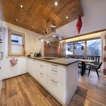 Dağ evi Chalet With Sauna In Neukirchen Am Grossvenediger *
